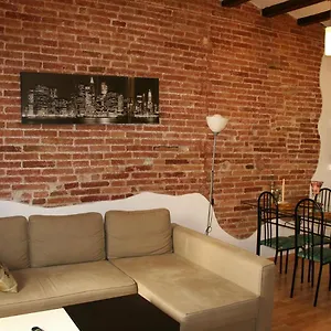  Apartamento Rustic 2 Bedroom Poble Sec España